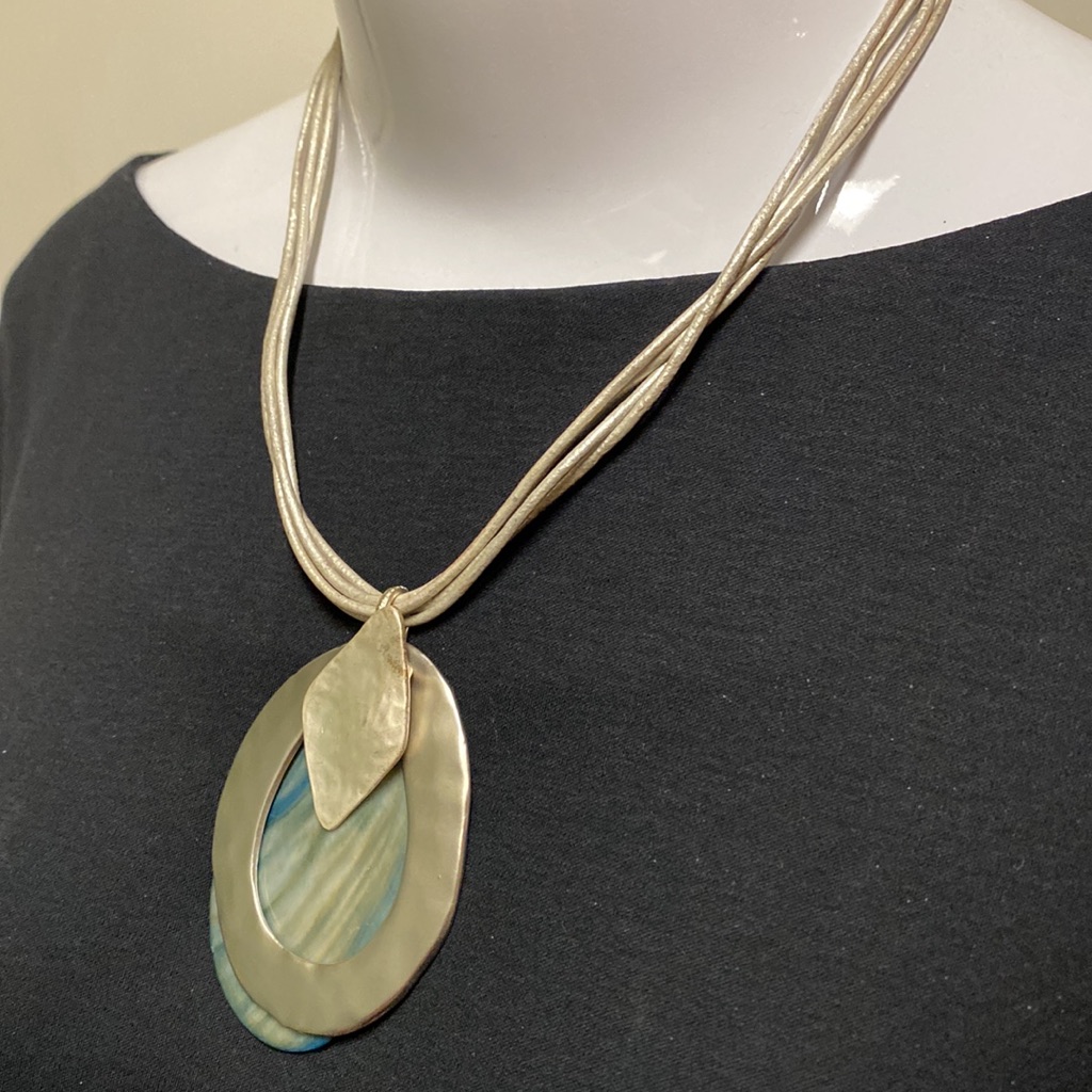 Nwt Christopher & Banks Necklace